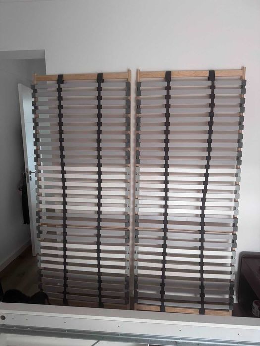 2 Estrados de Cama IKEA - LÖNSET