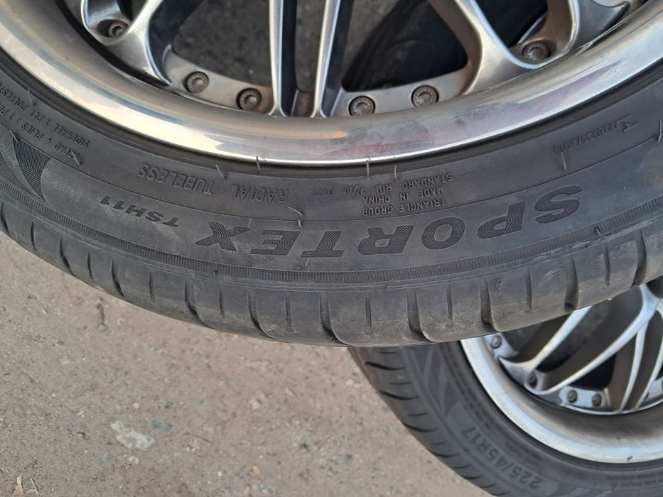Літні шини Triangle 225/45 R17
