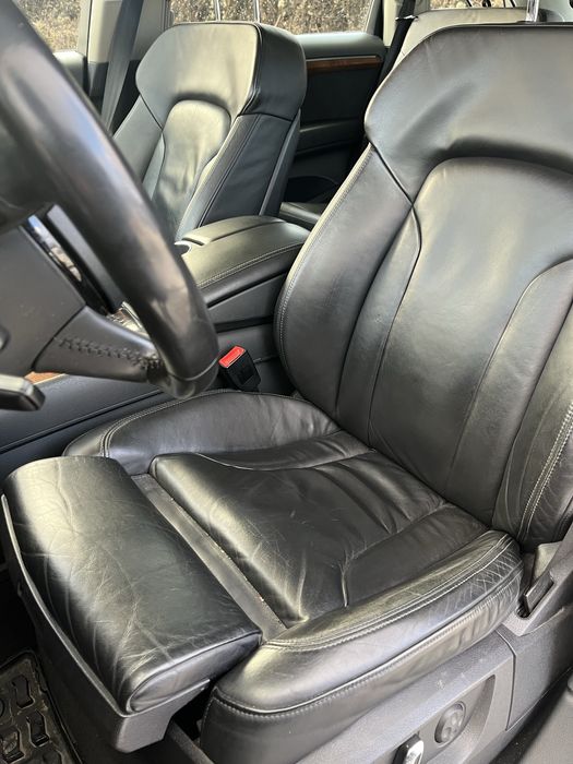 Audi Q7 2013 polski salon