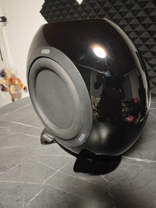 Активный сабвуфер KEF HTB2