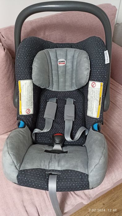 Fotelik nosidełko Romer 0-13kg