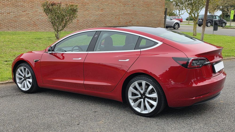 Tesla Model 3 Standard  Range Plus RWD