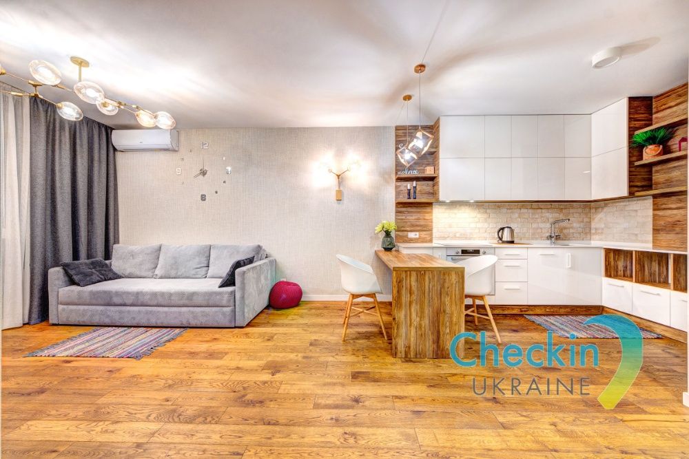 Посуточно 1к квартира на метро Льва Толстого 5 минут пешком.