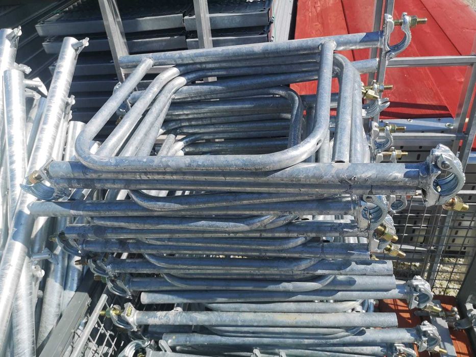 Lekkie szczytowe aluminiowe rusztowanie szczyt 6x10 na podestach 2,5m Plettac