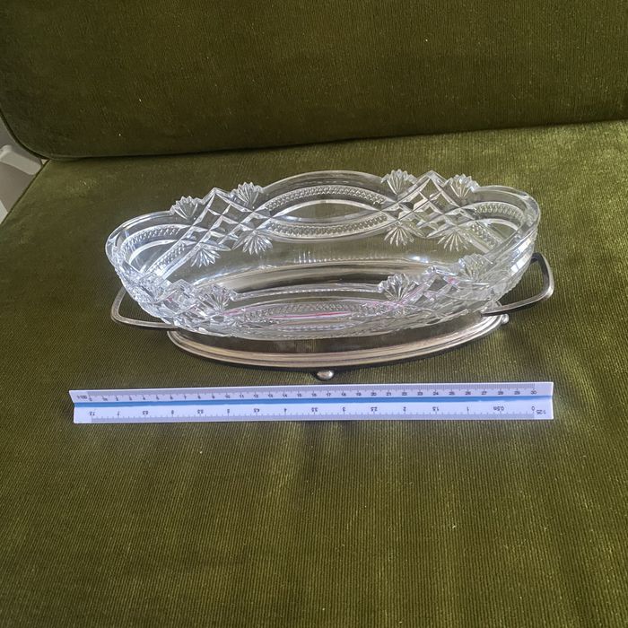 Centro de mesa em cristal e casquinha