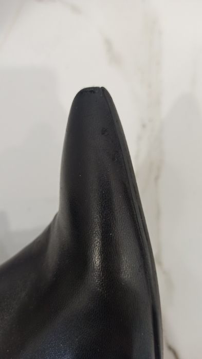 Продам жіночі ботильйони