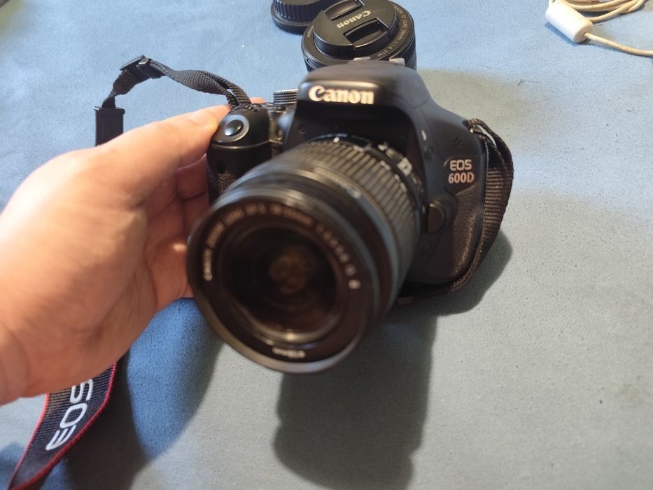 canon 600d 50mm - купити цифрові фотокамери - Ціна на OLX.ua