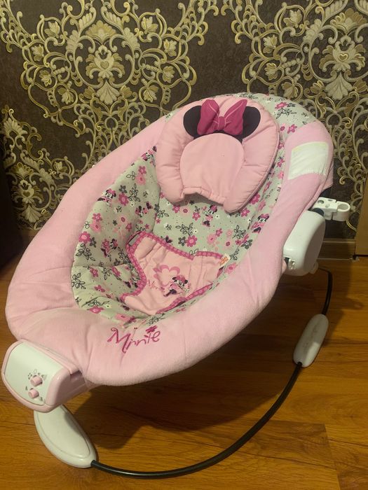 Шезлонг дитячий з мелодіями