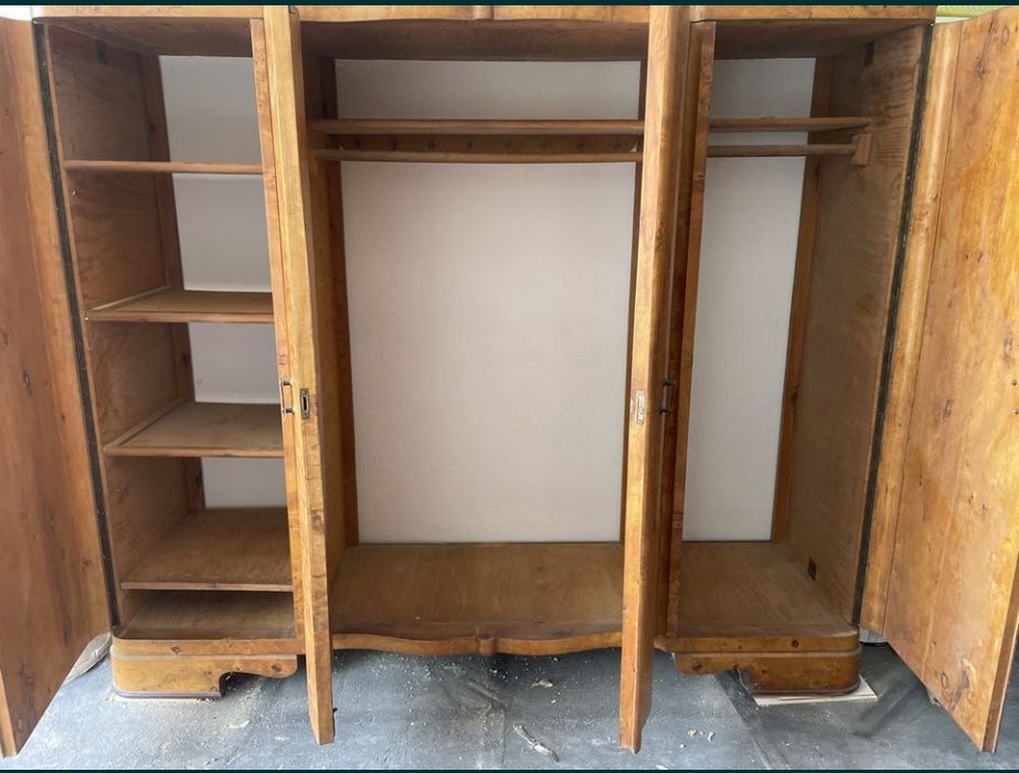 Zabytkowa szafa ubraniowa PRL czeczot