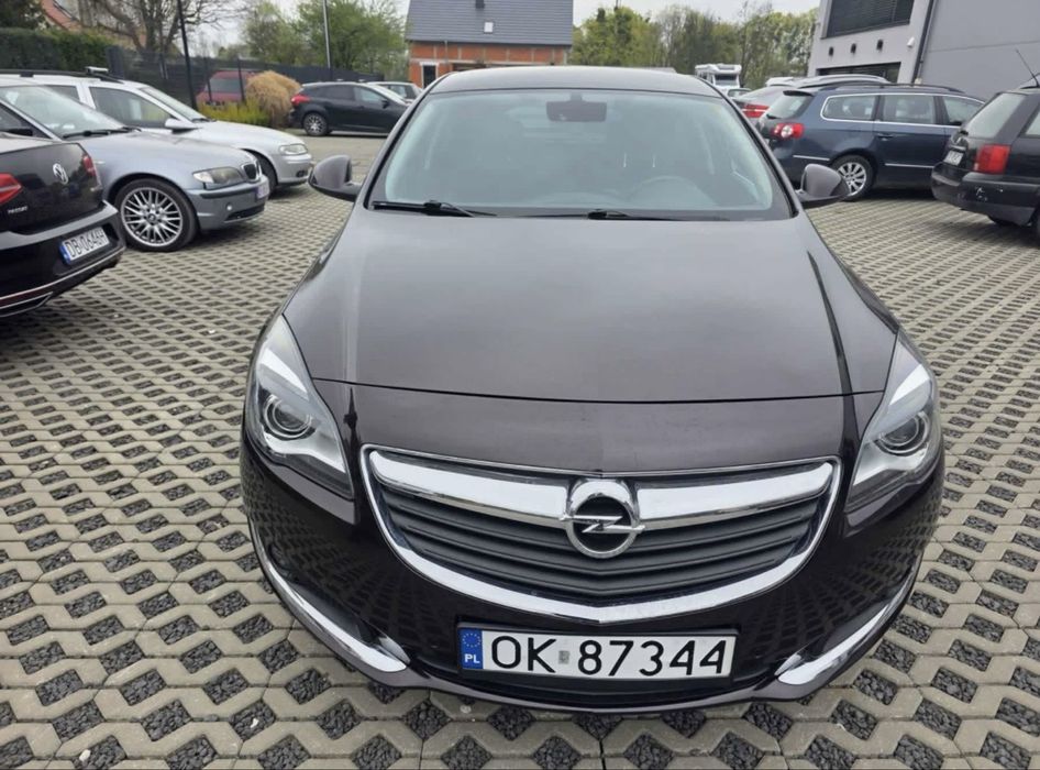 Opel insignia Polski salon