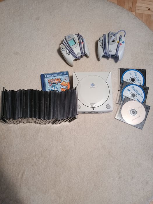 Konsola sega dreamcast 2 pady karta pamięci 65 gier