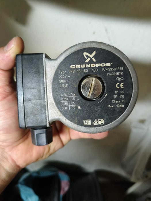 Pompa cyrkulacyjna Bosch UPS 15/60 130 cena z 2 sztuki