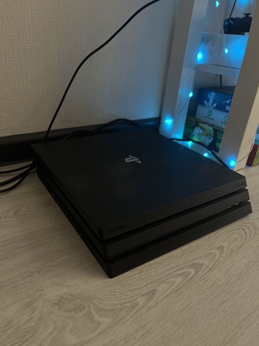 Консоль Sony  PlayStation 4 Pro 1TB (оригинал)