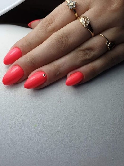 Paznokcie zelowe i hybrydowe