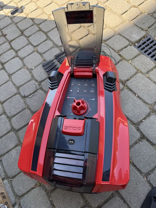Robot koszacy do trawy  z kamera aku 4ah einhell freelexo cam