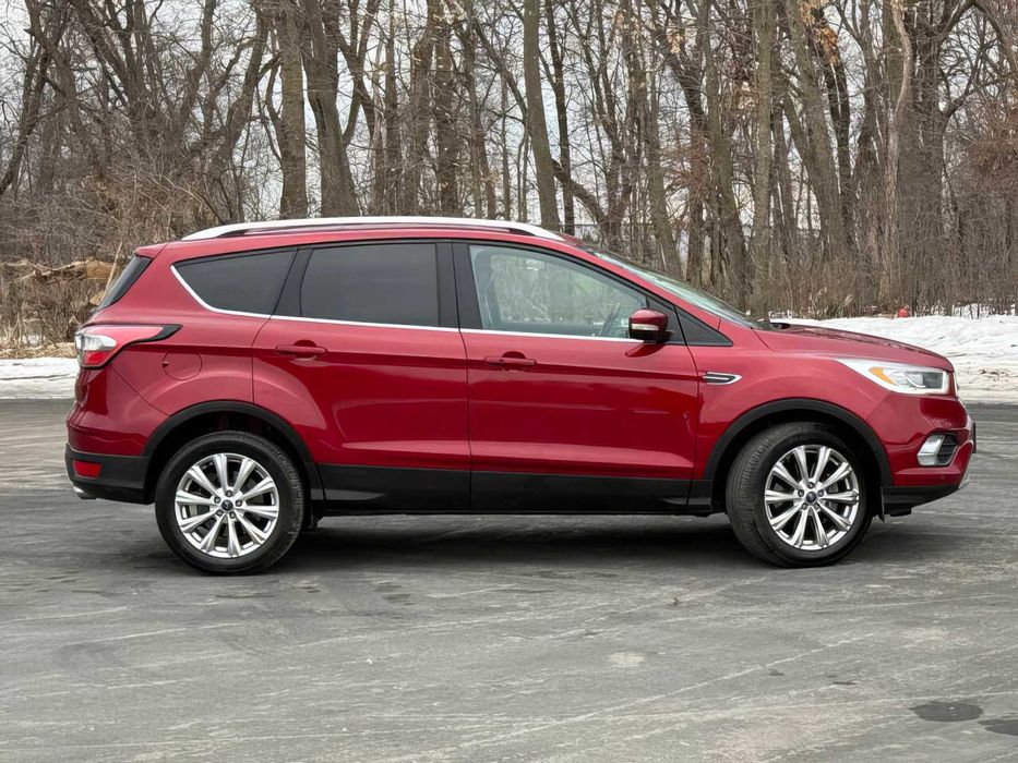 Ford Escape Titanium      2018