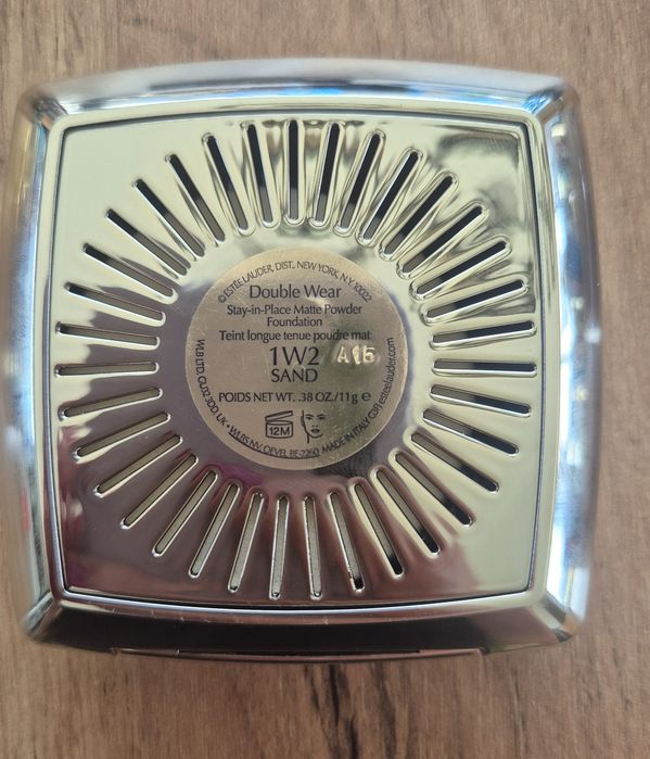 Estee Lauder puder w kompakcie