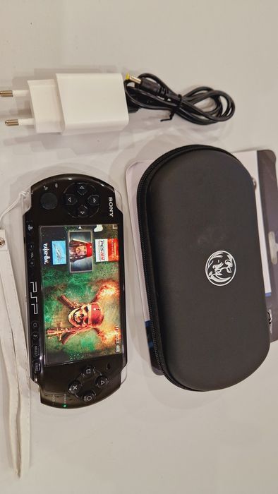 Отличная! Sony PSP-3000 64гиг 135 игр+ чехол!