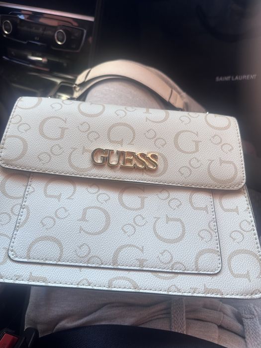 Mala Guess original em muito bom estado