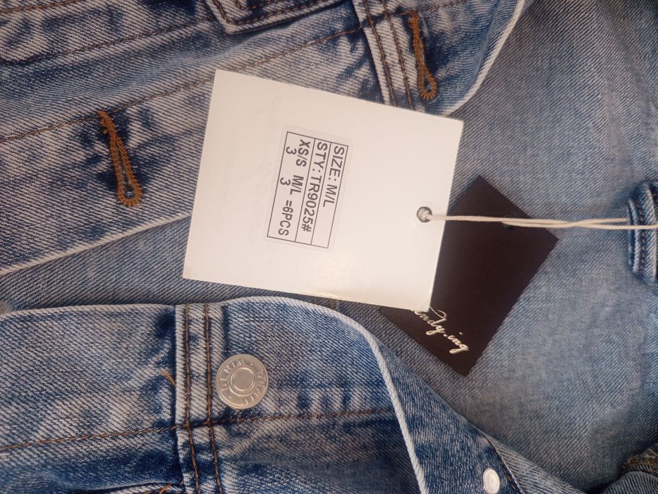 Płaszczyk jeansowy firmy Trendy.ing.