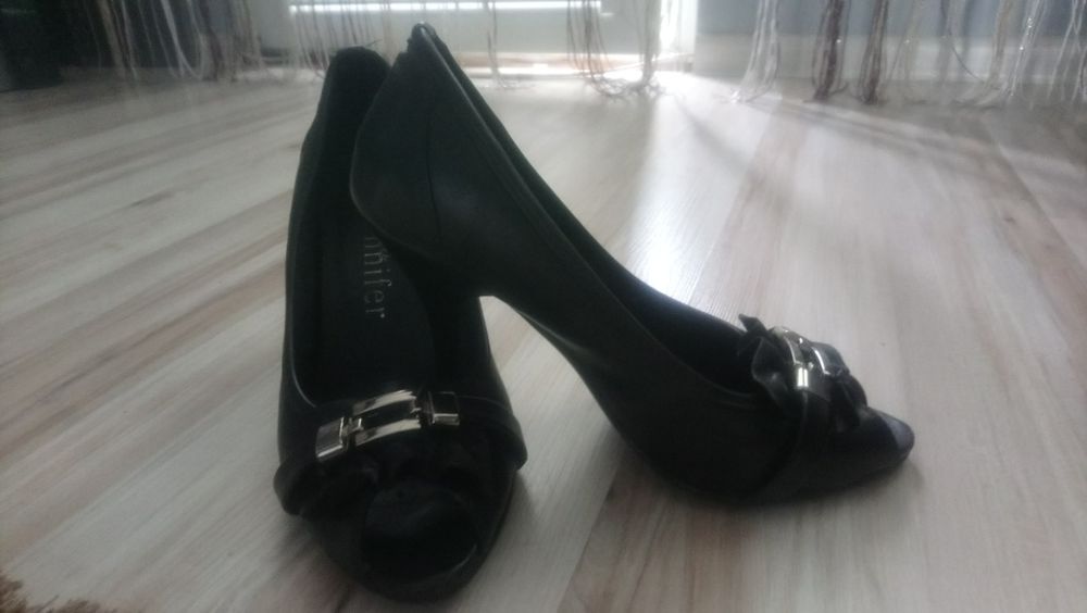 Półbuty na obcasie, buty na szpilce czarne rozmiar 36