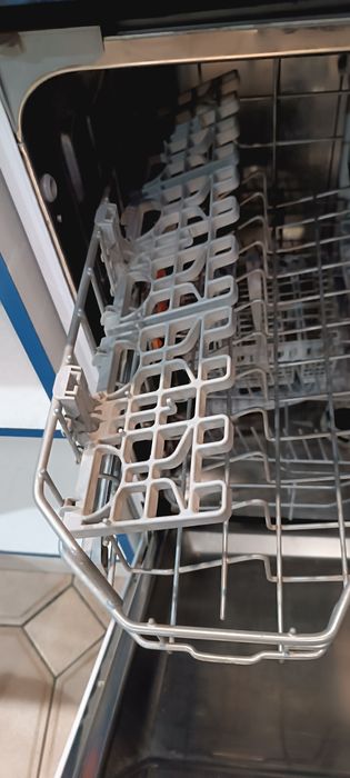 Продам посудомийна машину Hotpoint PISTON