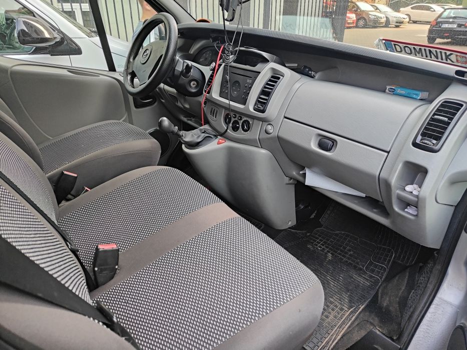 Opel Vivaro 6 osobowy