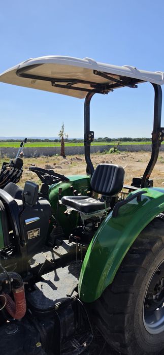 Vendo Trator 40cv com 10h de trabalho