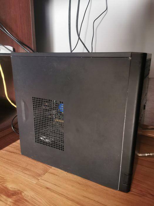 Komputer stacjonarny