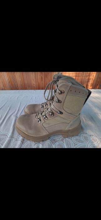 Распродажа-берці демісезонні та зимні,розміри 37,38,39.44.45