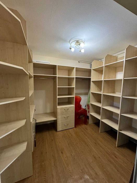 Продам будинок в м. Підгородне