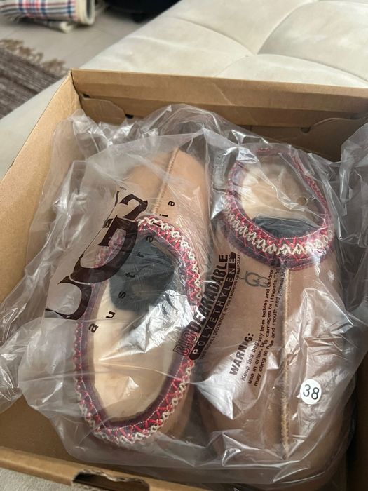 Ugg Tasman castanho
