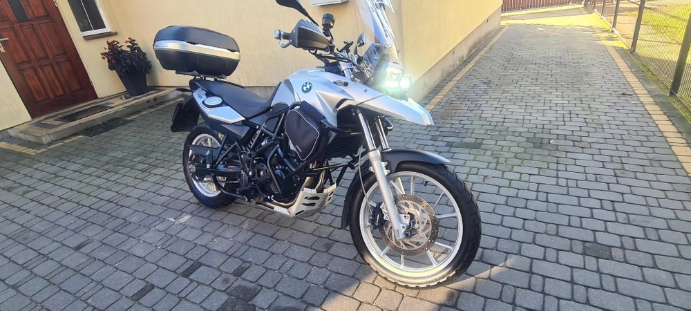 BMW f650 GS TWIN dwa cylindry  2011 pojemność silnika  798