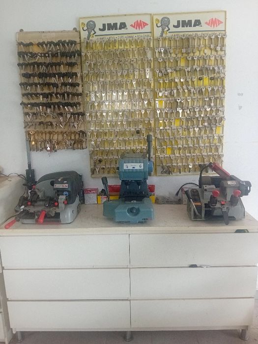 Passa loja na quinta do conde ou vende-se recheio