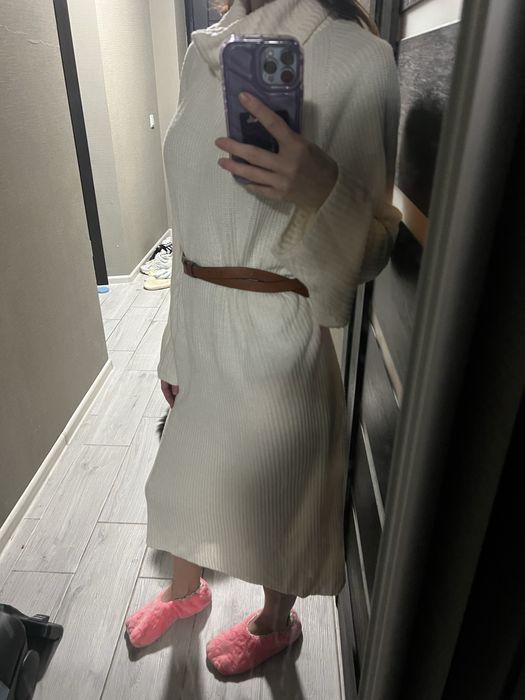 Платье вязаное белое