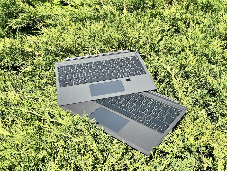 Оригинальная клавиатура Microsoft Surface Pro Signature Keyboard.