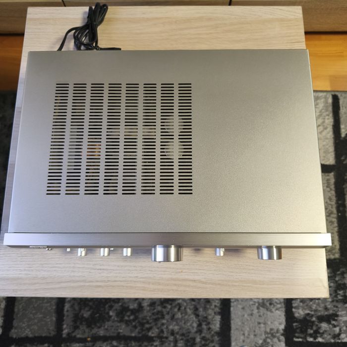 Wzmacniacz Denon PMA 700ae