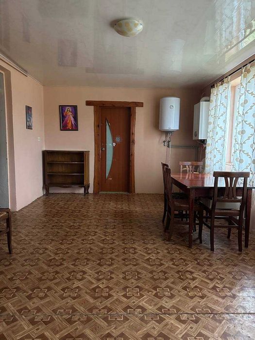 Продається доглянутий будинок у с. Ушня,  15 хвилин  від Золочева.