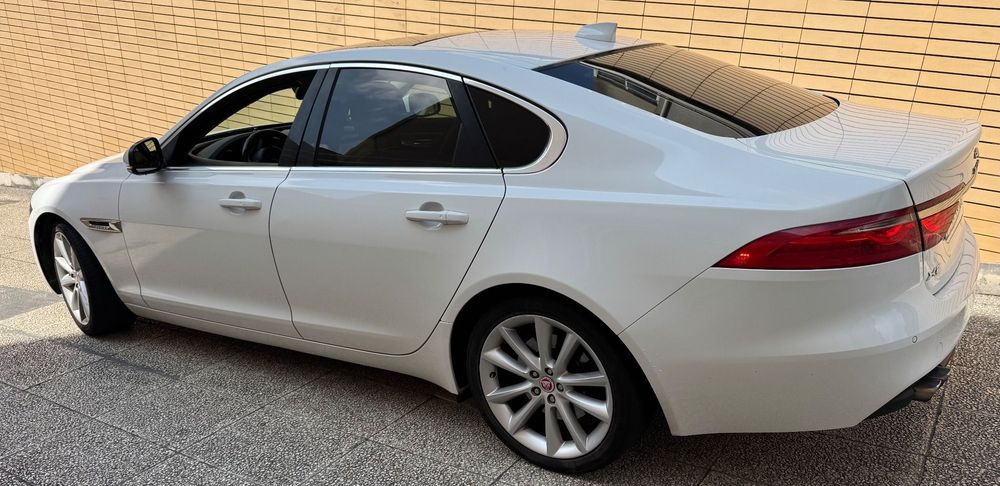 Jaguar XF 2.0 D Prestige AWD Aut.