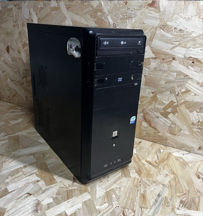Torre computador LG