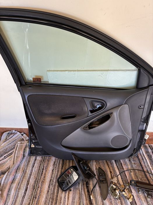Porta yaris para desocupar