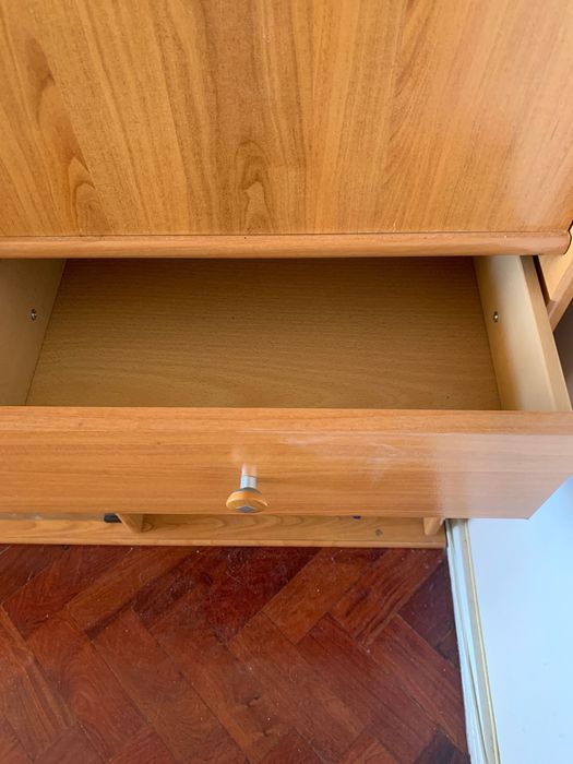 Móvel em madeira sala ou quarto