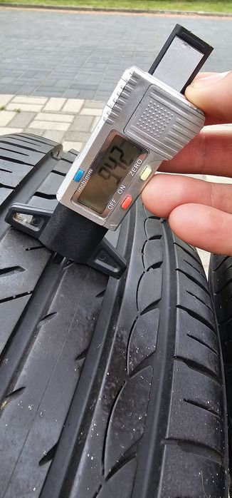 2x OPONY Lato 16" 215\60 R16