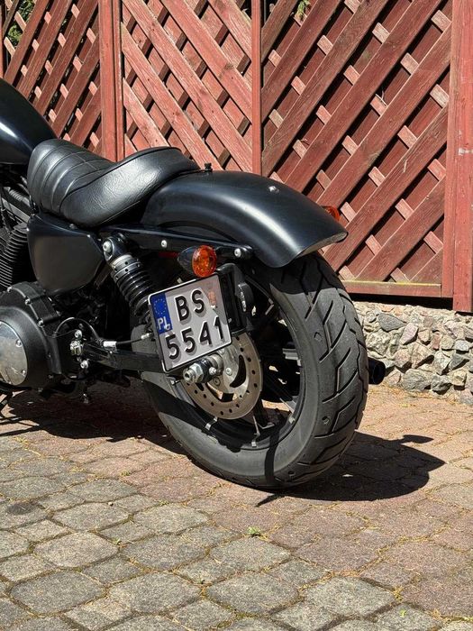 HARLEY-DAVIDSON Iron XL883 rok 2022