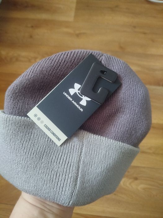 Чоловіча сіра шапка UA Halftime Shallow Cuff
Under Armour 1379990-057