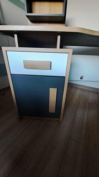 Biurko Quatro uzywane