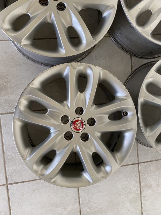 Jantes 17” 5x108 originais Jaguar ford Connect focus volvo v50 v40 c30