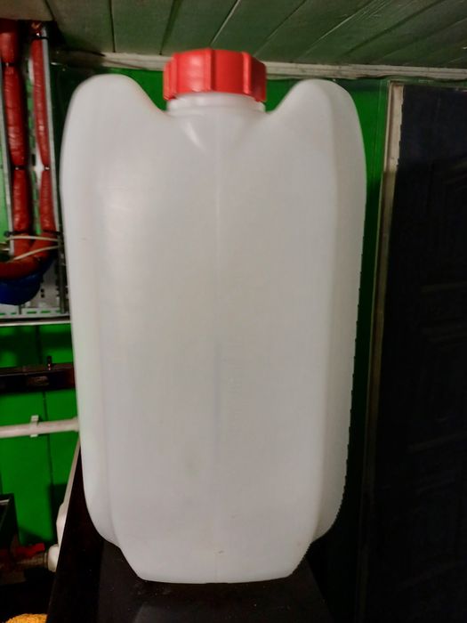 Каністри 20л з під активної піни