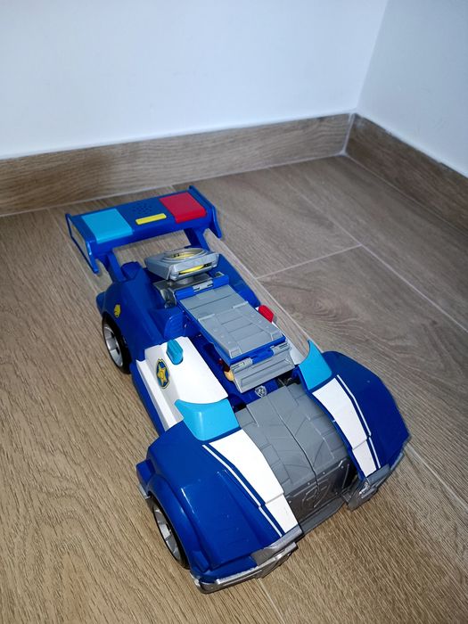 Super carro de corrida da patrulha canina