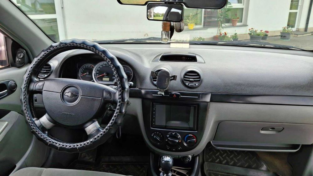 Chevrolet Lacetti 2005  • 1.8 MT (122 л, с.)  •  SX